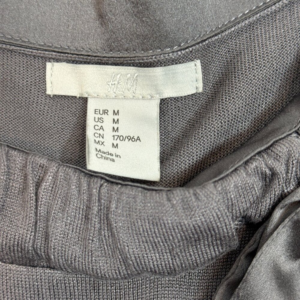 H&M Gray Satin Trim Dress Size M Bow Detail Short Sleeve Shift Dress - Picture 8 of 11